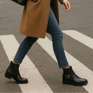 Frye Veronica Bootie Black Leather Ankle Boots Women’s Size 6 NWB